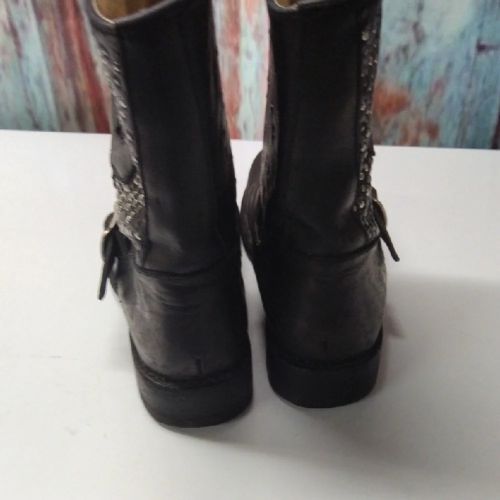 Frye Black Studded Skull Combat Boots Size 11 - Picture 10 of 11